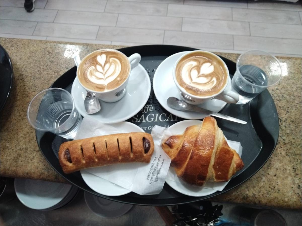 B&B Alba Chiara Paola Εξωτερικό φωτογραφία