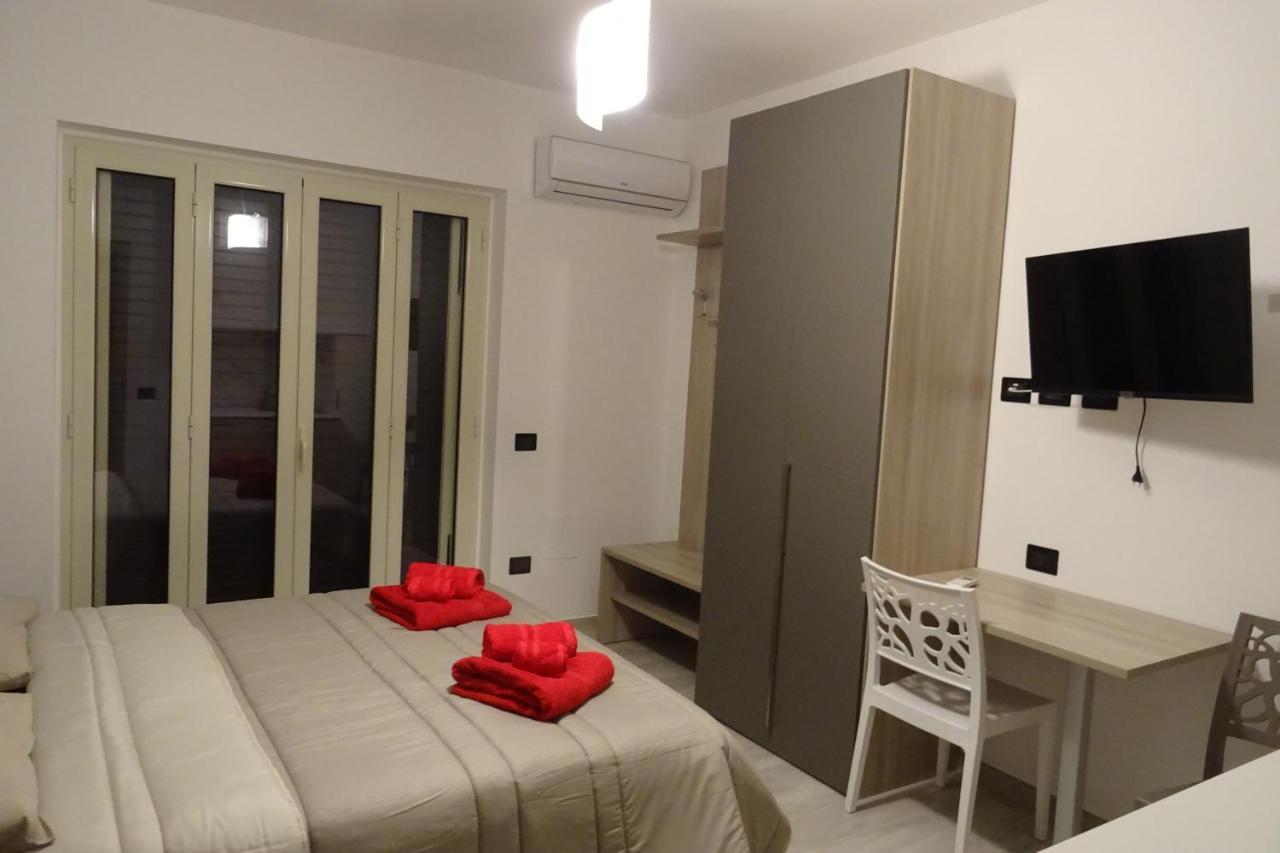 B&B Alba Chiara Paola Εξωτερικό φωτογραφία